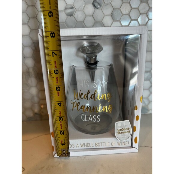 Oversized  This is my Wedding Planning 30 Ounce Wine Glass & Stopper NEW IN BOX - Picture 4 of 7